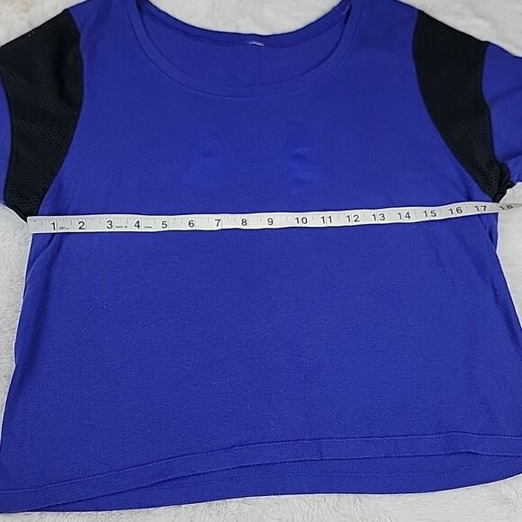 UNDER ARMOUR Tee Shirt - Picture 4 of 6